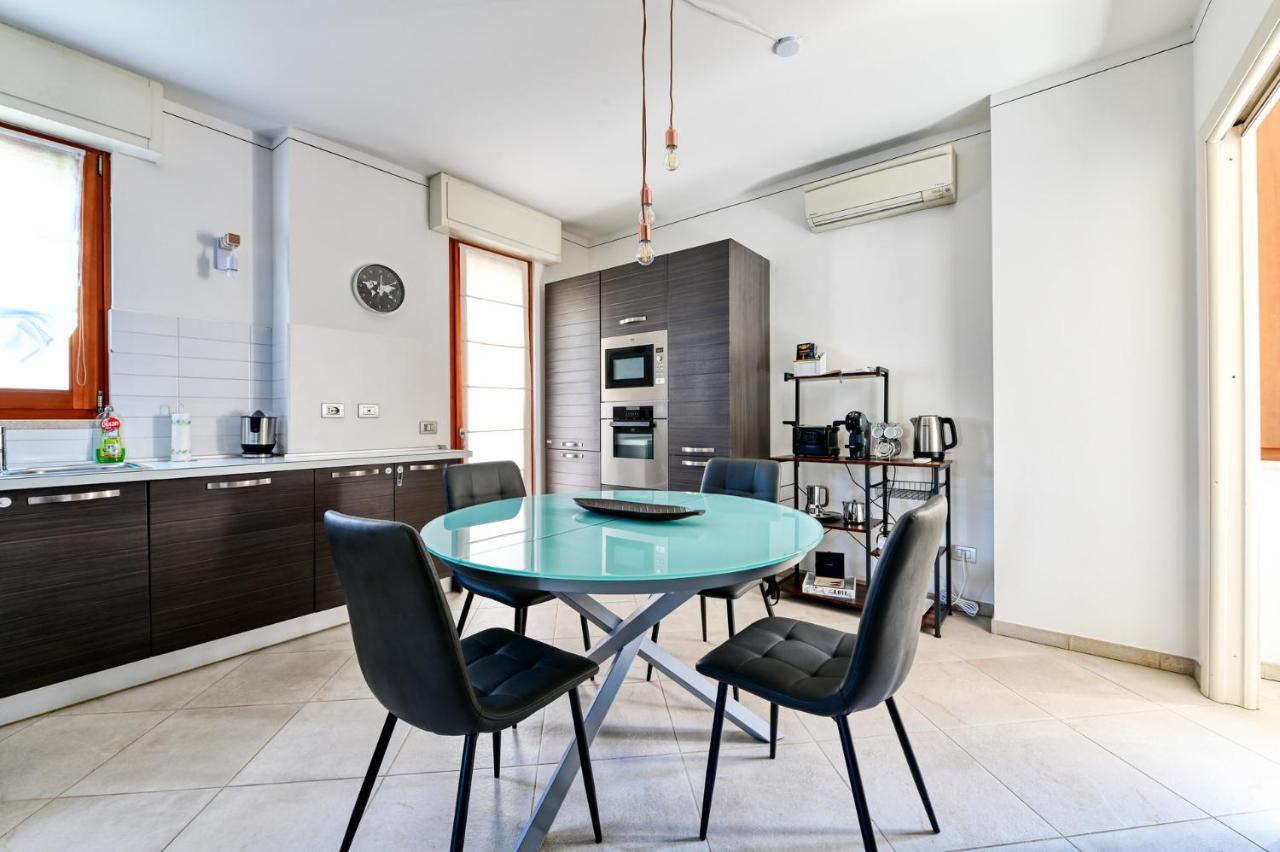 Pearl House - Sirmione Holiday - Jacuzzi Privata 외부 사진