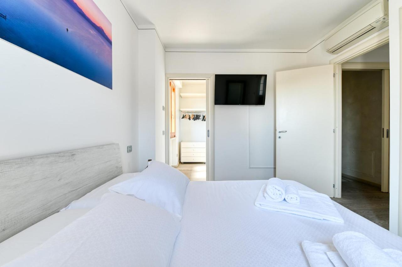 Pearl House - Sirmione Holiday - Jacuzzi Privata 외부 사진